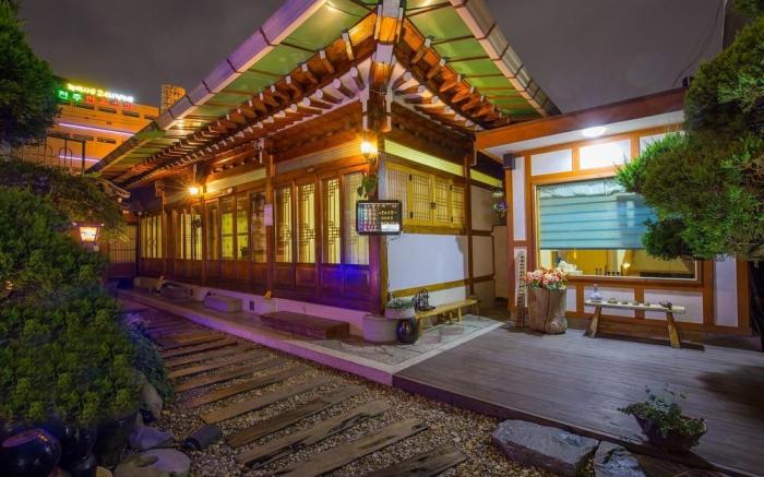 Jeonju Hanok Village Accommodation Ddeul Anchae Pension