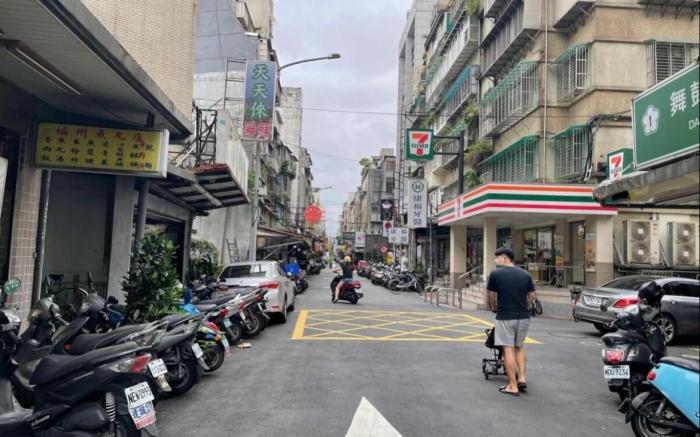 s交通便利採光通風全配傢俱