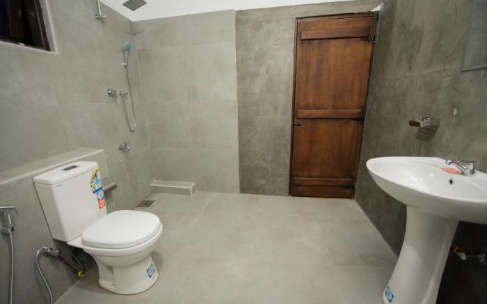 Stay in a quiet, calm place with green environment