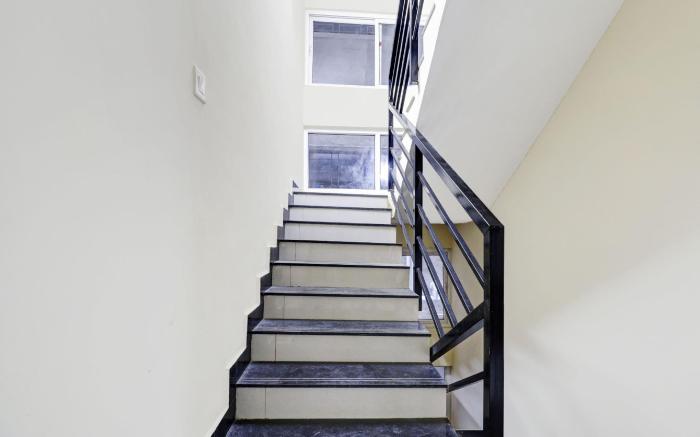 Super Hotel O Sri Harshitha Grand Near Zudio - Star Bazaar, Kundalhalli Gate