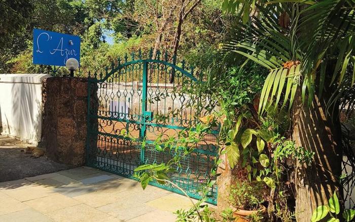 L'AZUR Studio Apartment, Vagator Beach GOA