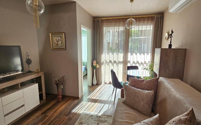 Bright Inn - Holiday & Business Appartment