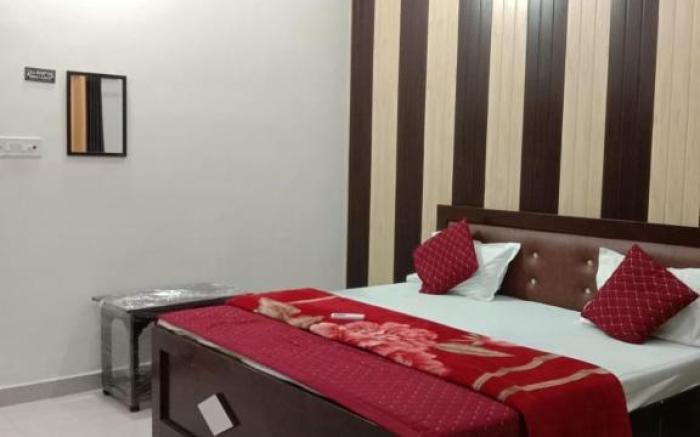 Ramam hotel by Naavagat Ayodhya