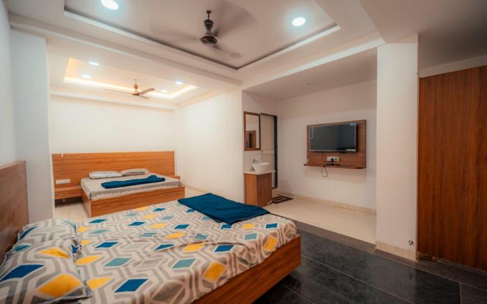 SHREE LAXMI NARAYAN LODGE PANDHARPUR 