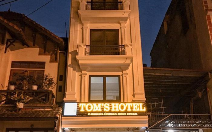 Tom's Hotel