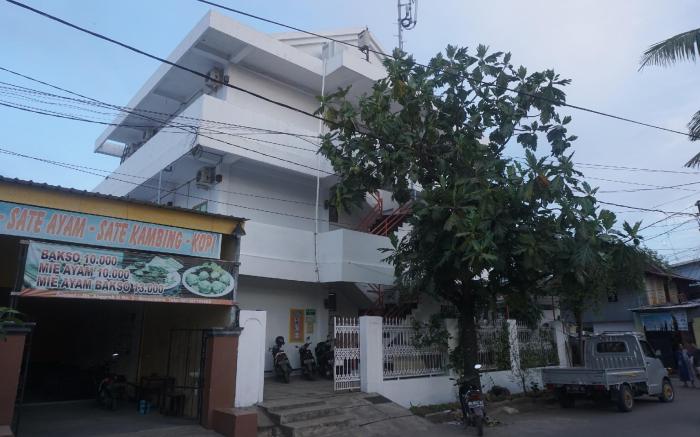 OYO 94020 Lia Kost Syariah Near Perkuburan bontonompo kahar muzakkar