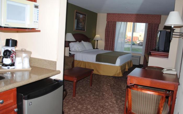 Magnuson Hotel Commerce