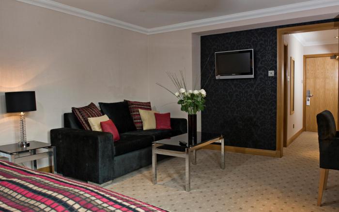 Carlton Hotel