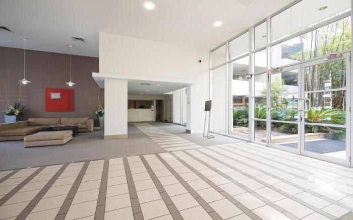 Oaks Brisbane Mews Suites