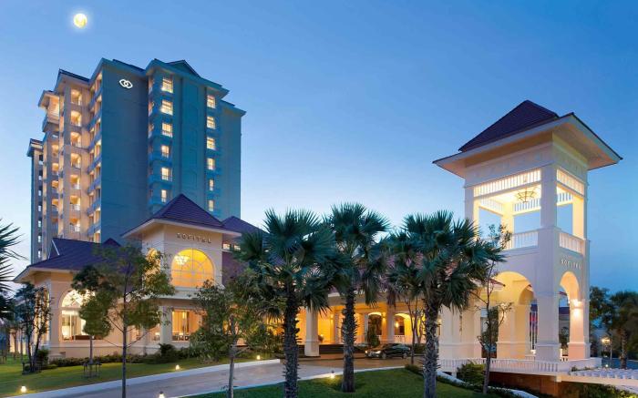 Sofitel Phnom Penh Phokeethra Hotel