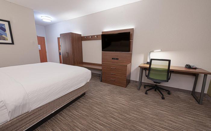 Holiday Inn Express Hotel & Suites East Lansing By IHG