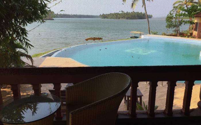 Paradise Lagoon Resort