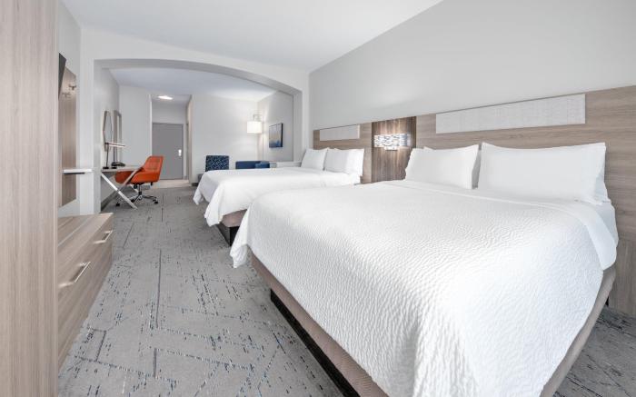 Holiday Inn Express Hotel & Suites Dallas West By IHG