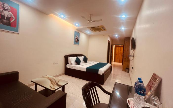 Hotel Lagoona and Banquet Hall