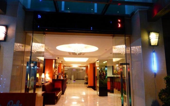 Silver Oaks Hotel and Suite