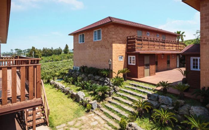 Jeju Hani Baram Pension