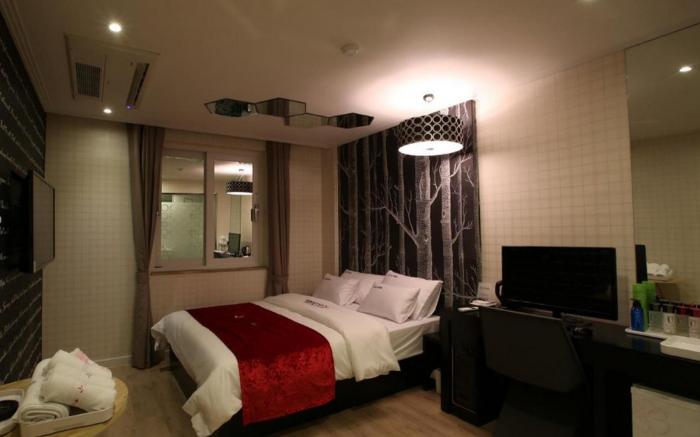 Jeju Lux Hotel