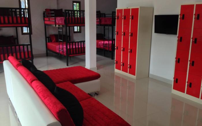 Samui Backpacker Hotel