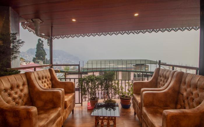 Hotel HIMALAYAN RETREAT