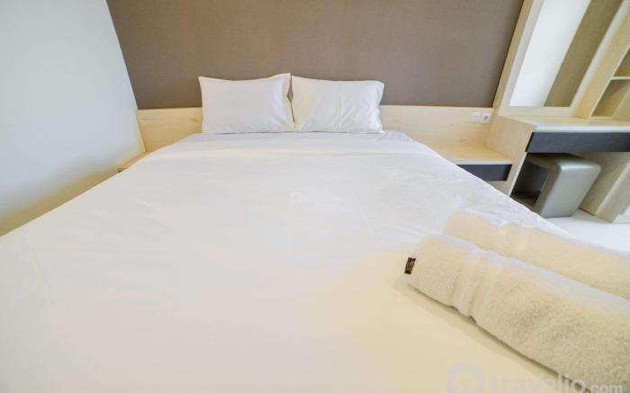 Homey 2BR @ Parahyangan Residence By Travelio