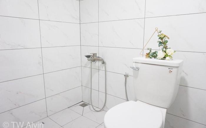 natural  room Taipei main station MRT M6 Exit