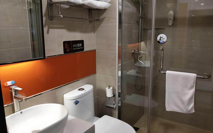 7Days Premium Shenyang Olympic Sports Center Metro Station Branch
