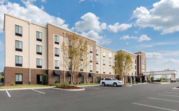 Comfort Inn & Suites At CrossPlex Village