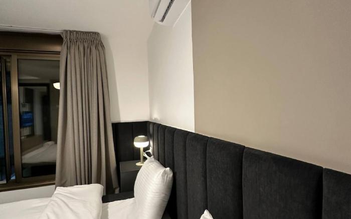 Stylish Luxe Apartment Fr 0006