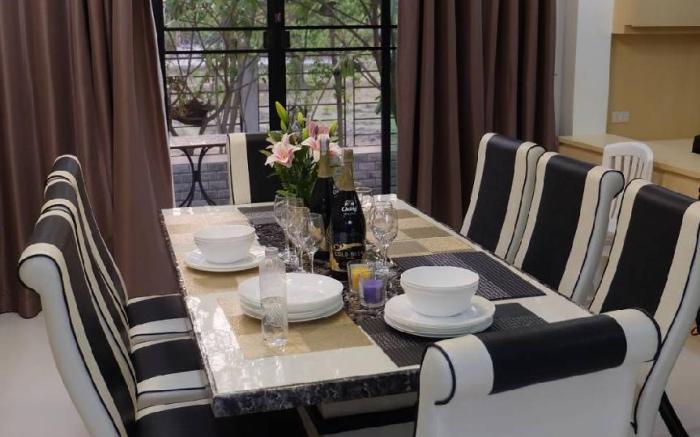 Hill Side Pool Villa Buriram