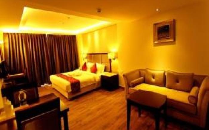 Paravoor Galaxy Hotel