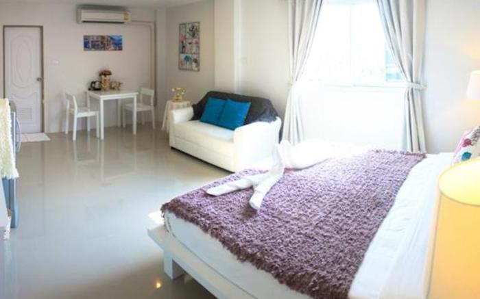 Chic Hotel Suratthani