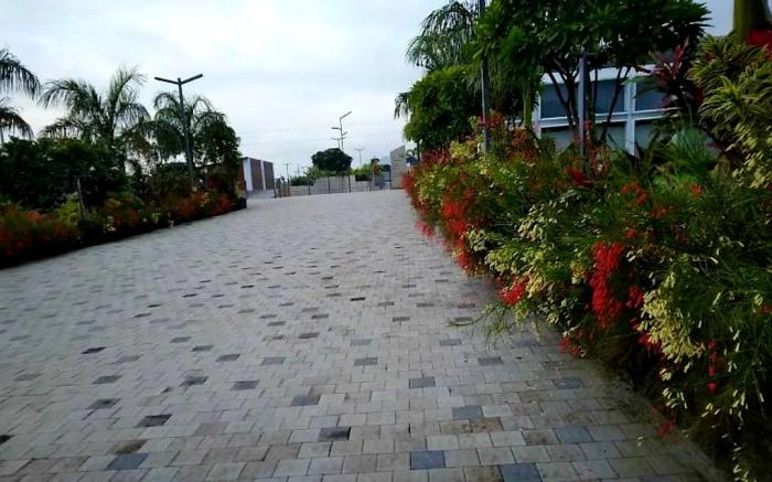 The Democracy Hotel & Resorts