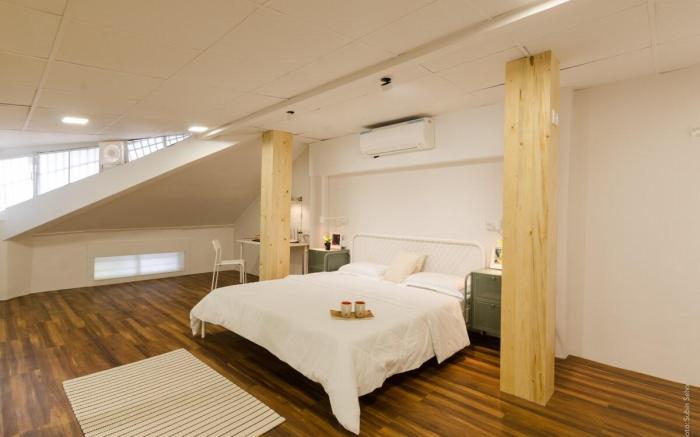 Glass House 1BHK Khar W by The Bombay Home Company