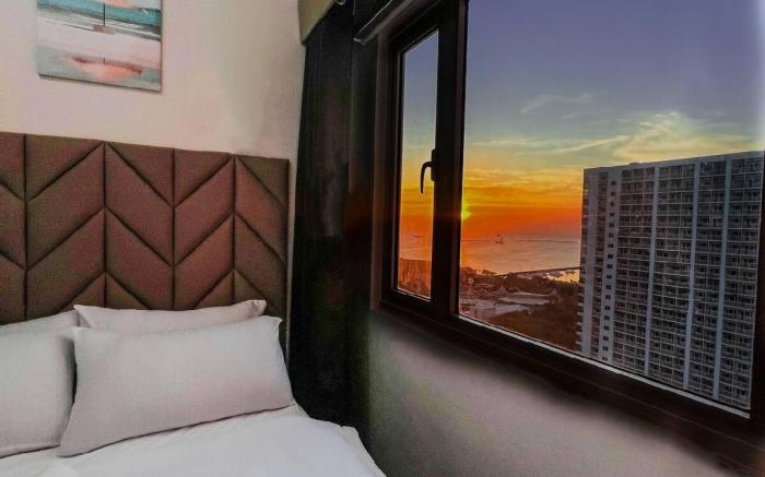 Casa De Roxas Condo 2BR , 3beds near NAIA Airport