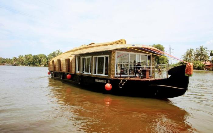 Northstar 2 Bedroom A/c Houseboat With All Meals