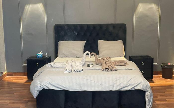 Modern apartment at The Gray Stay DHA UNIT B
