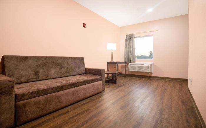 OYO Hotel Adairsville Calhoun South I-75