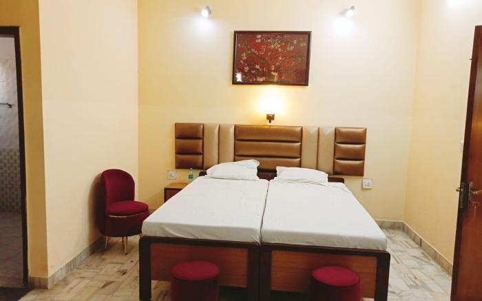 Sarnath Motel and Resort