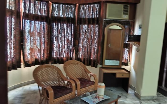 Sarnath Motel and Resort