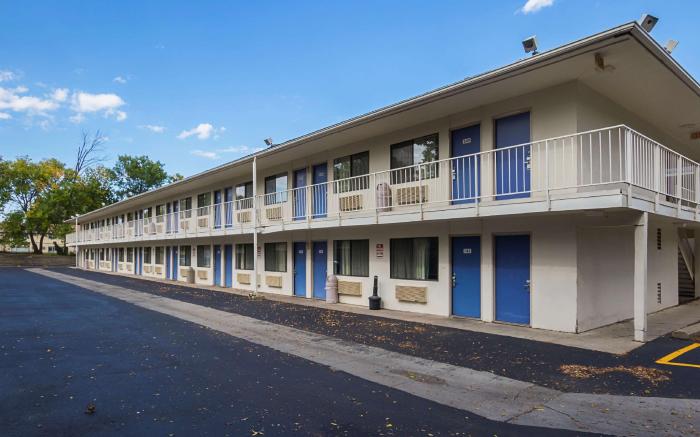 Motel 6 Rochester, MN