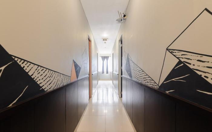 RedDoorz Plus near Grand Indonesia Jakarta