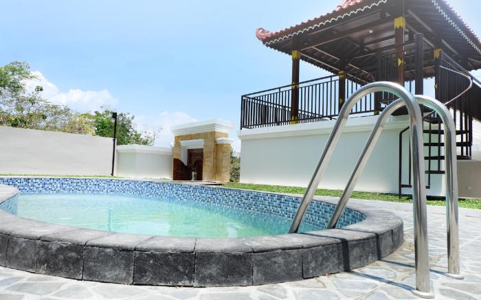 Villa Jogja Grand Bale Kolam Renang Pribadi