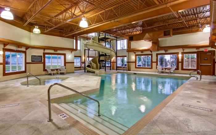 Clarion Pointe