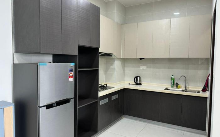 2BR Danga Bay@ Royal Strand by Vesta Homes