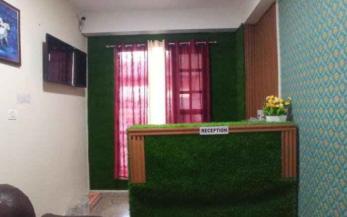Goroomgo Himalayan Guest House Solan