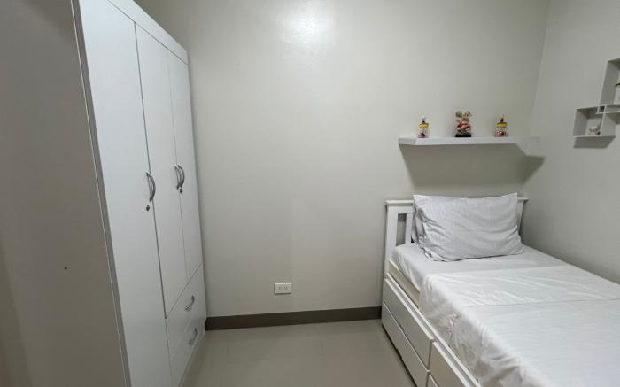 UrbanEaseLiving Near Sta Lucia Mall Robinsons Mall