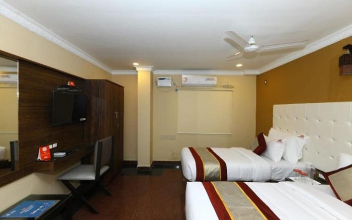 Hotel Titanium Tower