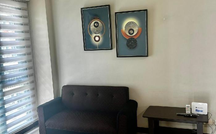 Lovely 1 br condo 2