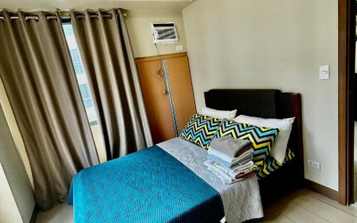 Lovely 1 br condo 2
