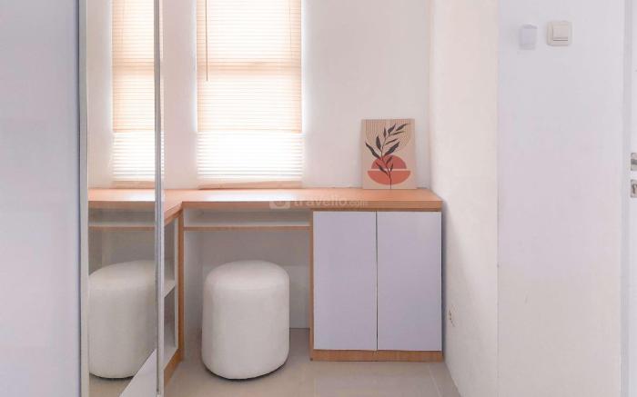 Good Place Studio Urbantown Serpong By Travelio